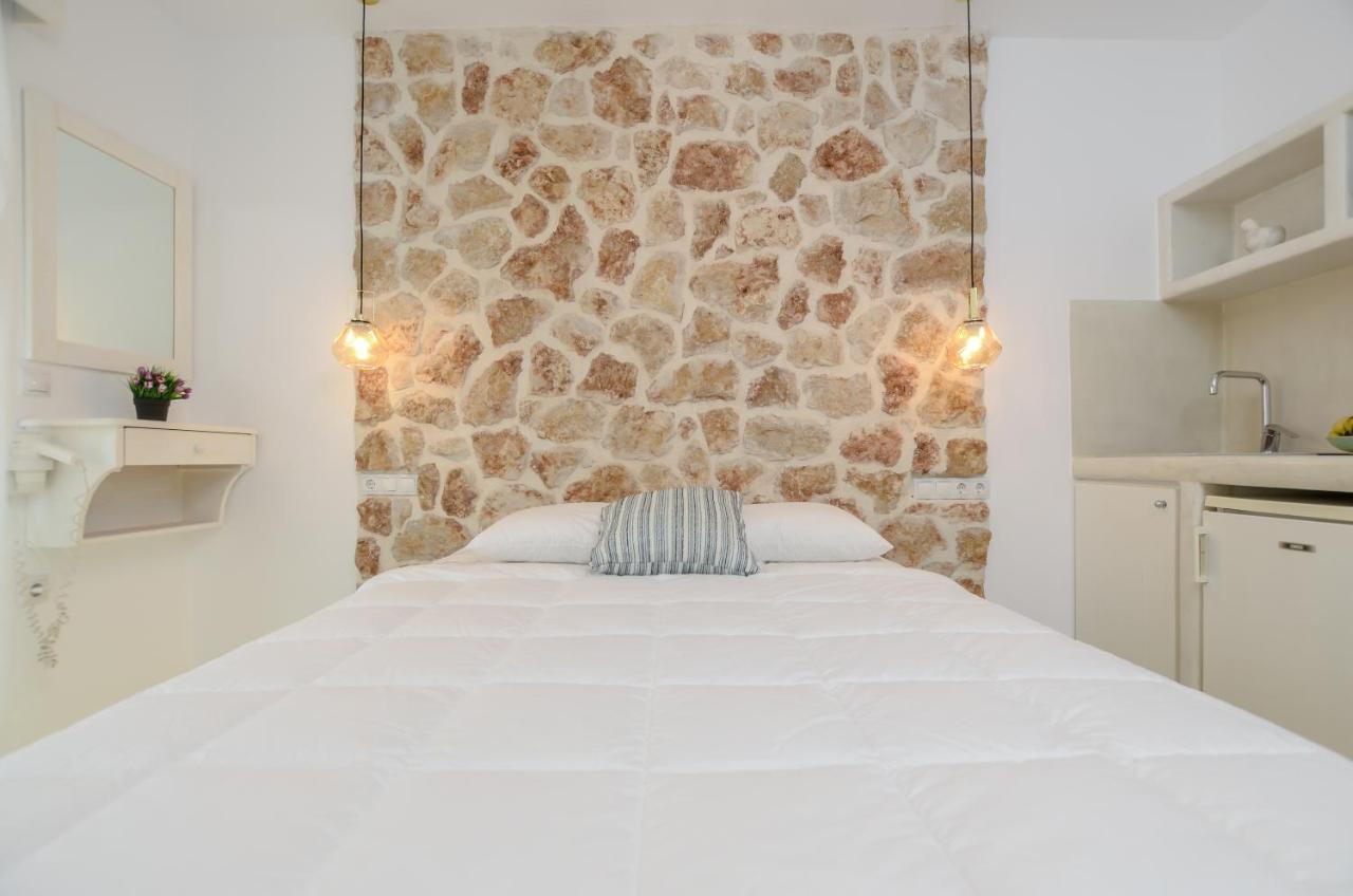 Simos Luxury Apartments Naxos City 外观 照片
