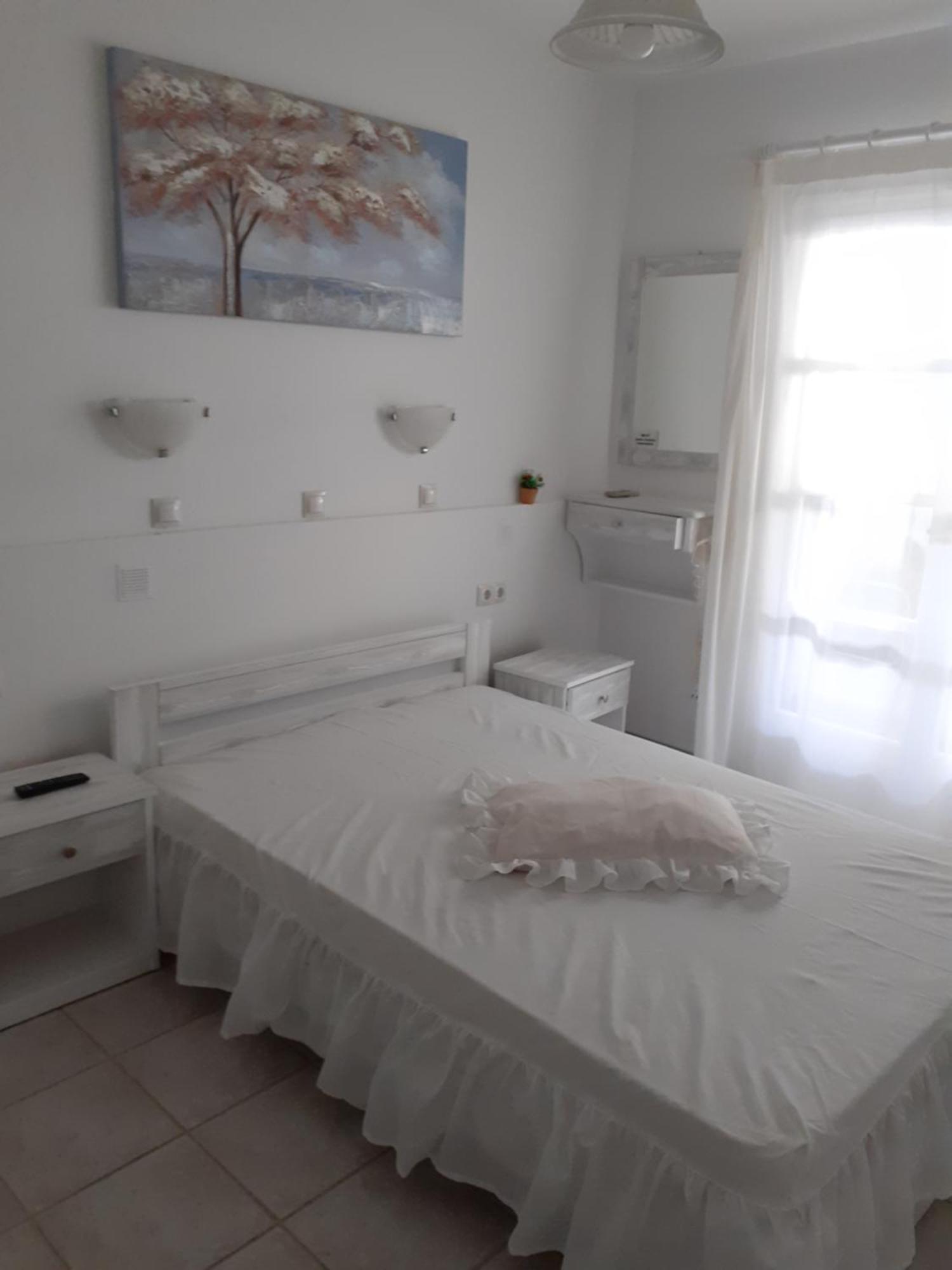 Simos Luxury Apartments Naxos City 外观 照片